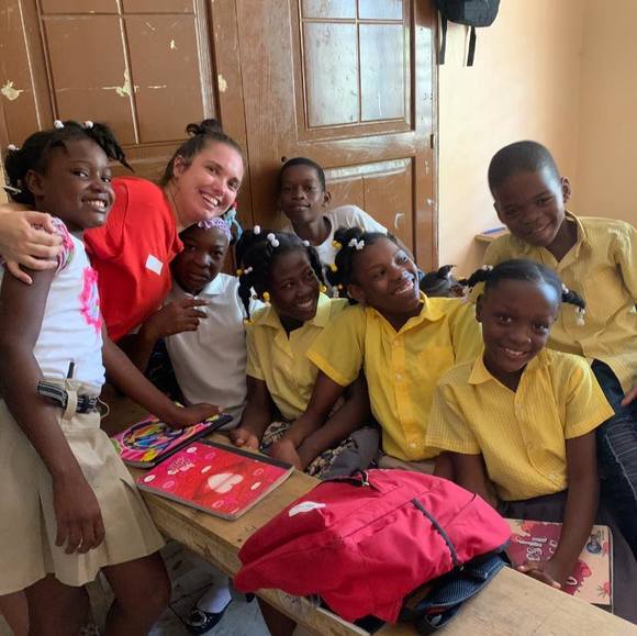 Meet your Posher, Kate - Picture 1 of 1